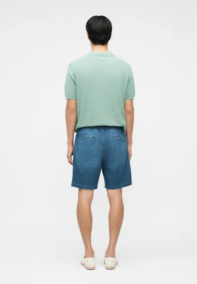 Black jeans shorts blane